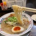 阿波屋 - ストレートな麺
