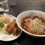 Waraku - わらく（ラーメン・炒飯・唐揚げ3個）　700円