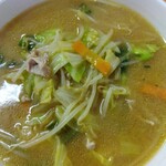 Nankouken - 「みそラーメン」着丼＼(^o^)／ 麺は「細麺」。具もたっぷり❗優しい味噌味は昭和の香りが満載(*^_^*)v