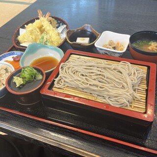 道の駅 いながわ そばの館 - 