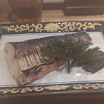 こごみ庵 - サワラ味噌漬焼き（湯気で画面が曇っている）