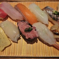 寿司 高瀬 - 梅　10貫¥1,000