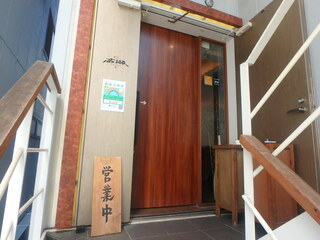 Sushi Takase - ２階お店入口