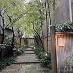 赤坂 菊乃井 - 雨の菊乃井