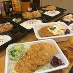 Tonkatsu Maruya - その他生姜焼き弁当など各種お弁当ご用意しております。