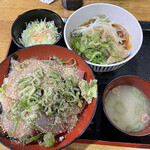 博多ごまさば屋 - 海鮮丼定食(ヒラマサとゴマ鯖)