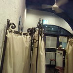 ダバ インディア - 店内入り口近く