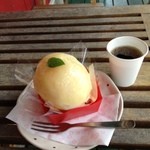 ケーキファクトリー・ホイップ - まるごと桃タルト２０１３