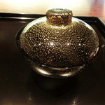 御料理 伊とう - ＜２０１３年７月＞塗りではなく涼しげなガラスの器。