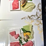 仙台牛焼肉 花牛 - ２皿並べてみた！