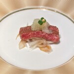 仙台牛焼肉 花牛 - 炙り仙台牛みぞれ和えもヤバい！