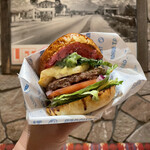 THE GREAT BURGER - 【3月のMonthly Burger】 『THE SPRING BURGER¥1,500』 『cafe latte¥630』