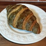 もりもと - バイカラークロワッサンピスタチオ