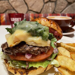 THE GREAT BURGER - 【3月のMonthly Burger】 『THE SPRING BURGER¥1,500』 『cafe latte¥630』