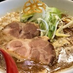 Mendokoro Hasumi - まぐろ豚骨醤油ラーメン