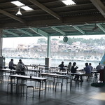 田子の浦港 漁協食堂 - 港を眺めながら