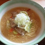 ほおずき亭 - ホルモンラーメン。食べやすい。