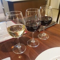 オステリアガウダンテ 神戸ハーバーランド店 - グラスワイン飲み比べ