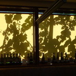 網元イタリアン - 影が素敵なアートになっています