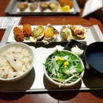 THE CAVE DE OYSTER - カキフライと４種の焼き牡蠣　限定１５食