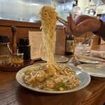 糸仙 - 麺リフト