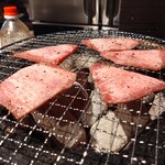 裏なんば 焼肉 虎にツノ - 