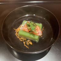 御料理ふじ居 - エンドウ豆腐とガセエビと蕗の薹のお椀