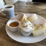 Yuna cafe - メープルパンケーキ1350円