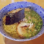 鶏そば　740円　（＾ω＾）