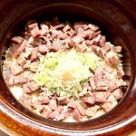 おい河 - 牛出汁炊き込みご飯に牛タンのせ