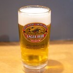 もつ焼き ひろや - 2023.3 生ビール（605円）キリンラガー