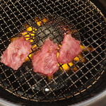 Katai Shin'You Yawarakai Niku Yakiniku No Itou - 