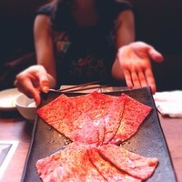 焼肉うしごろ 西麻布本店 - ザブトンのすき焼きと上ロース♪