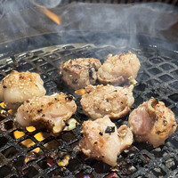 ホルモン焼肉 富や 栄店 - 