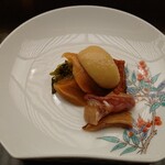 季節料理　なかしま - お造り（アカガイ）