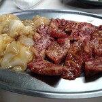 焼肉 一力 - ホルモン小腸770円　ハラミ1,210円税込