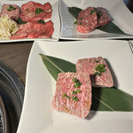 老舗精肉店直送 岡崎焼肉 飛騨牛の奴隷 - 