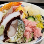 鮨処扇 - 海鮮丼