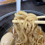 ラーメンいつき - 中太硬めな平打ち麺