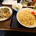 熊猫 - チャーハン大盛 @870円也 ＋ 肉ニラ炒め @900円也。