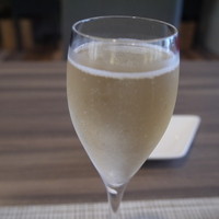 アルフォルトゥーナ - 泡で乾杯