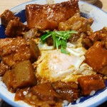 肉めし岡もと  - 肉玉めし 869円