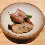 天ぷら たけうち - 岡山のカキと富山の新物のホタルイカ