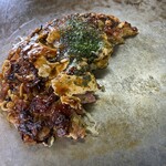 Okonomiyaki Tecchan - 秘儀ジグザグ食い