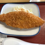 新居浜こくりょう食堂 - 白身フライはサクサク。良きかな。