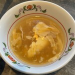 Gyouza No Oushou - キムチ炒飯に付属のスープ