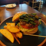 パントリー コヨーテ - 3月のマンスリーバーガー（菜の花）