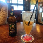 パントリー コヨーテ - サイダーNo.8とクラフトビール