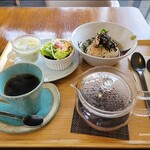江口珈琲店 - 梅干しと焼きおにぎりのだし茶漬け（ドリンク代+200円）= 710円