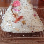 Onigiri Nitaya - 春の菜の花天ぷらむすび